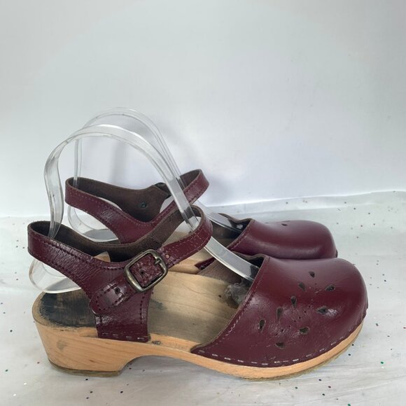 Vollsjo Wine Burgundy Leather Wood Swedish Clogs Mary Jane Ankle Strap - Size 38 - Picture 4 of 13